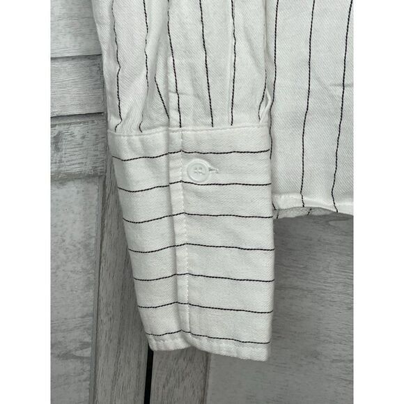 Promesa White Collared Pinstripe Long Sleeve Blouse Size Small - Picture 3 of 5